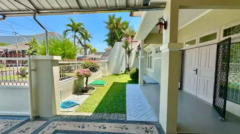 dijual rumah nirwana eksekutif