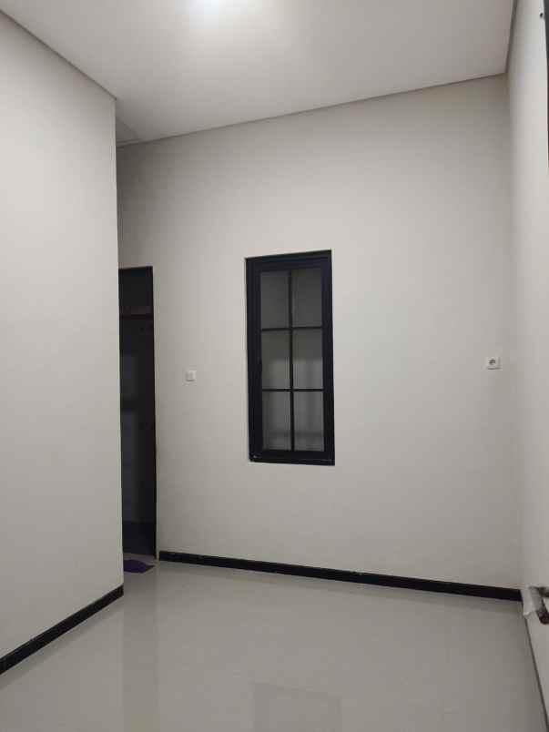 dijual rumah nirwana executive new american promo