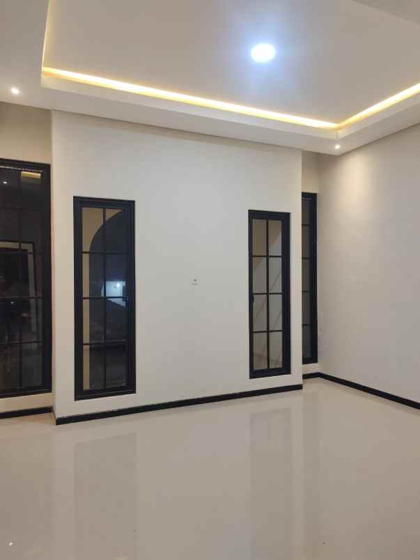 dijual rumah nirwana executive new american promo