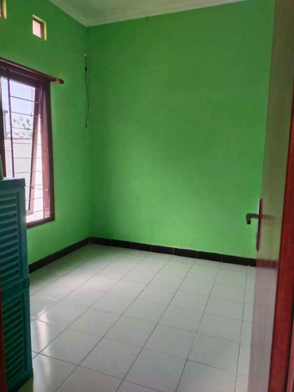 dijual rumah nogotirto