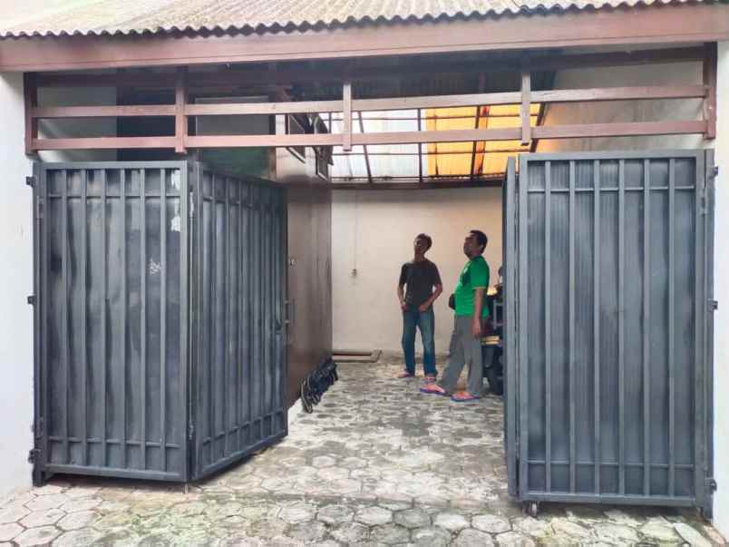 dijual rumah nogotirto