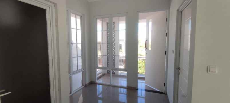 dijual rumah nyaman di sariwangi