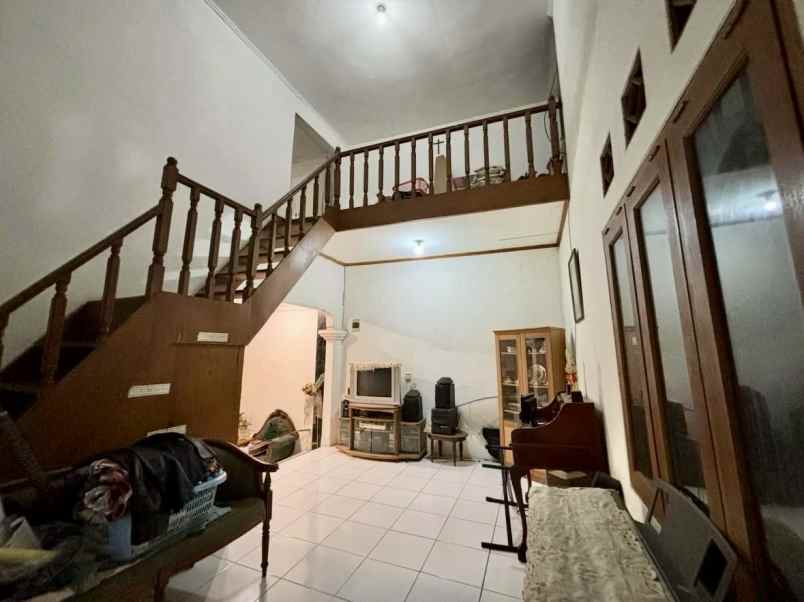 dijual rumah nyaman jatibening estate