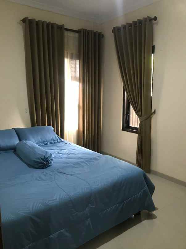 dijual rumah oro oro ombo