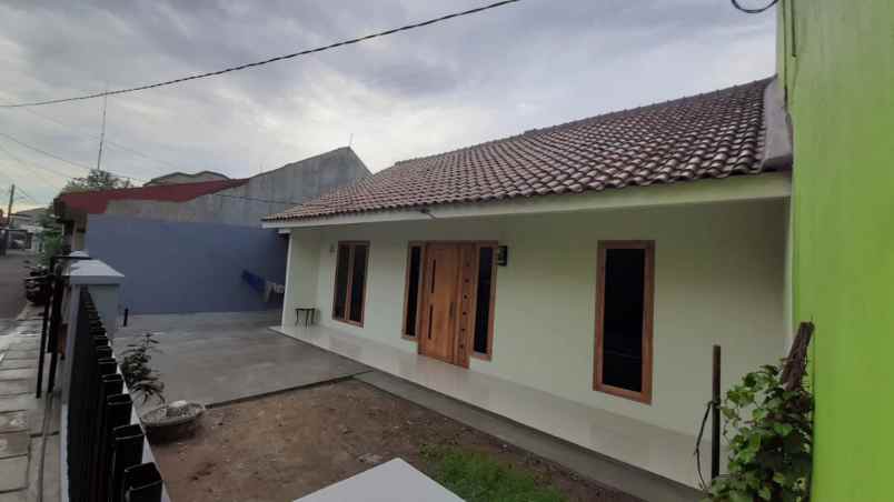 dijual rumah pamulang