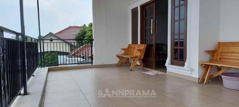 dijual rumah pancoran mas depok