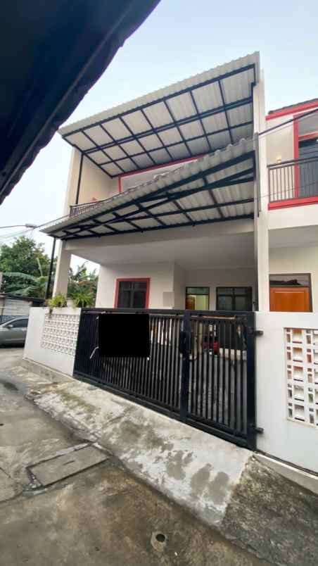 dijual rumah paninggilan