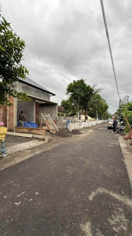 dijual rumah pasar godean