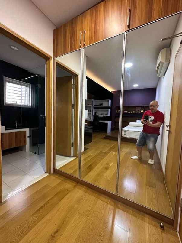 dijual rumah pegadungan kalideres