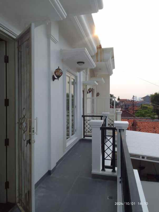 dijual rumah pejaten