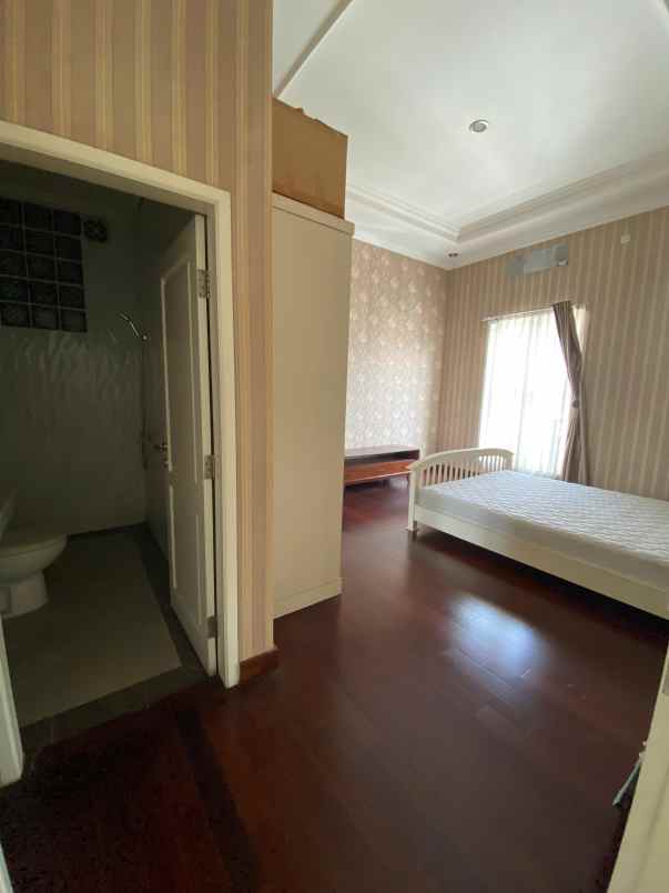 dijual rumah pejaten