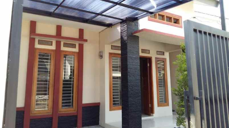 dijual rumah permata buah batu