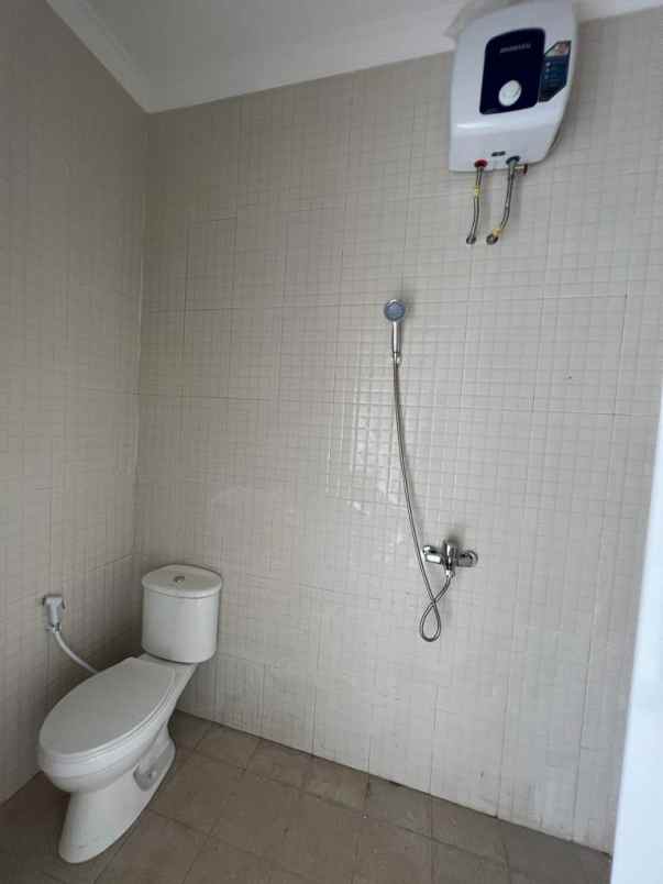 dijual rumah permata jingga suhat kota