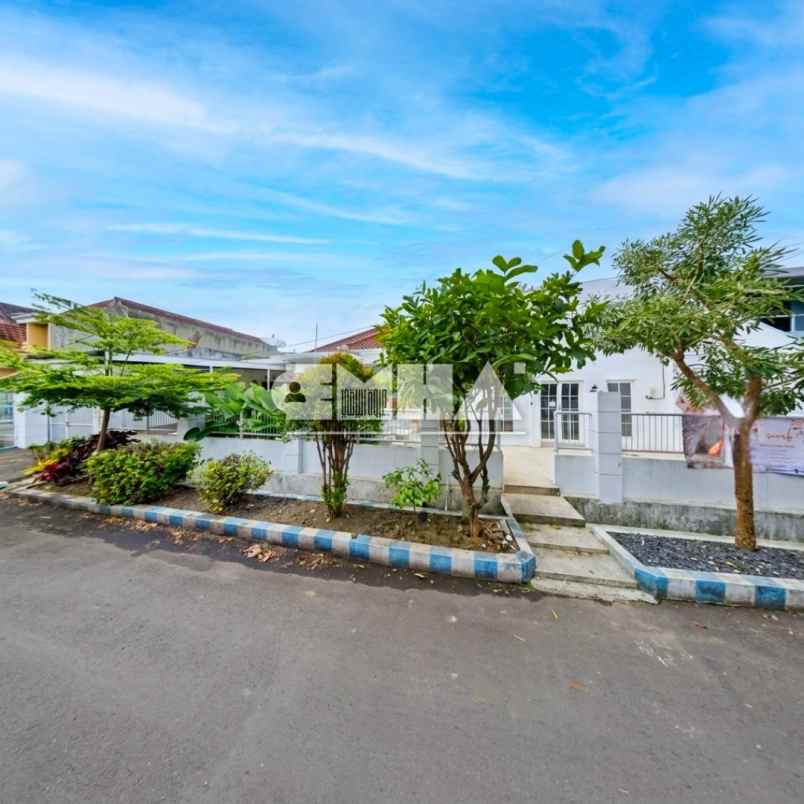 dijual rumah perumahan borobudur