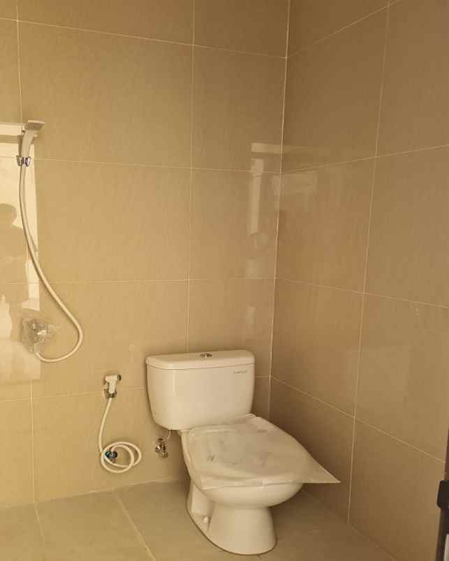 dijual rumah perumahan citra indah city