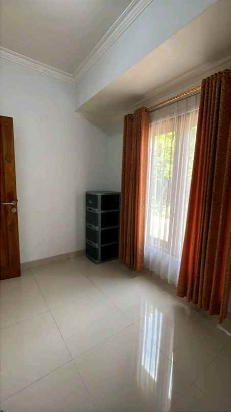 dijual rumah pleret