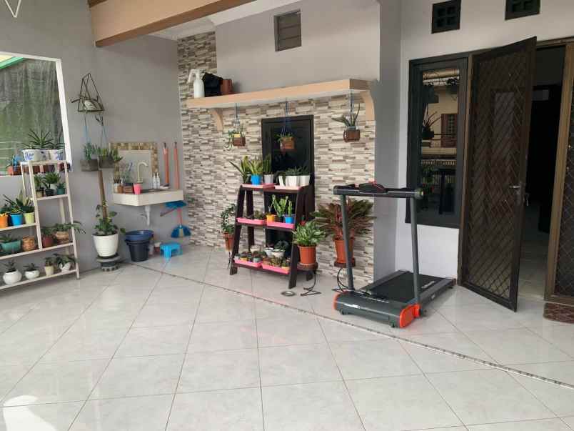 dijual rumah ploso