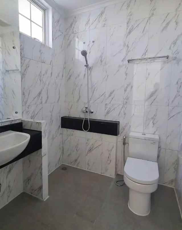 dijual rumah podomoro park