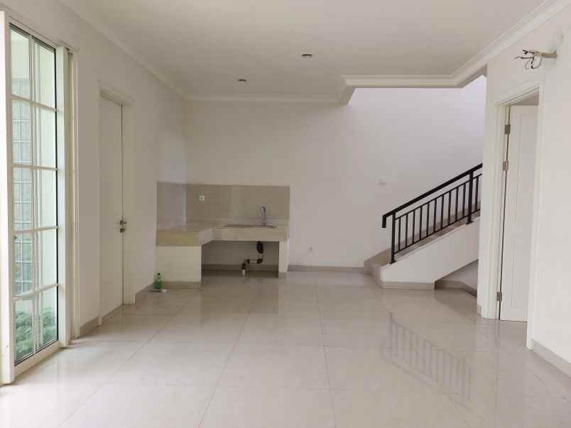 dijual rumah podomoro park bandung