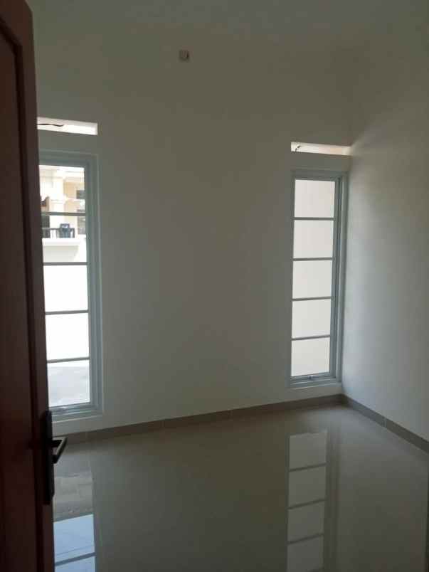 dijual rumah pondok aren bintaro jurang