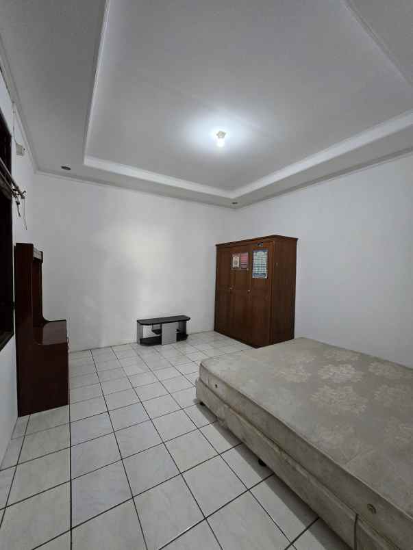dijual rumah pondok bambu