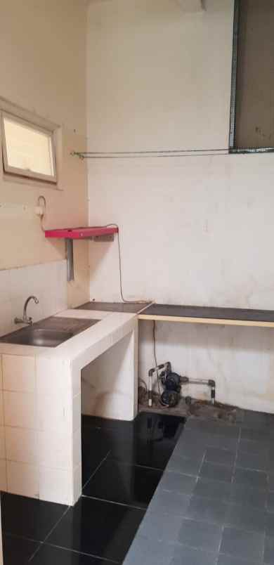 dijual rumah pondok nirwana