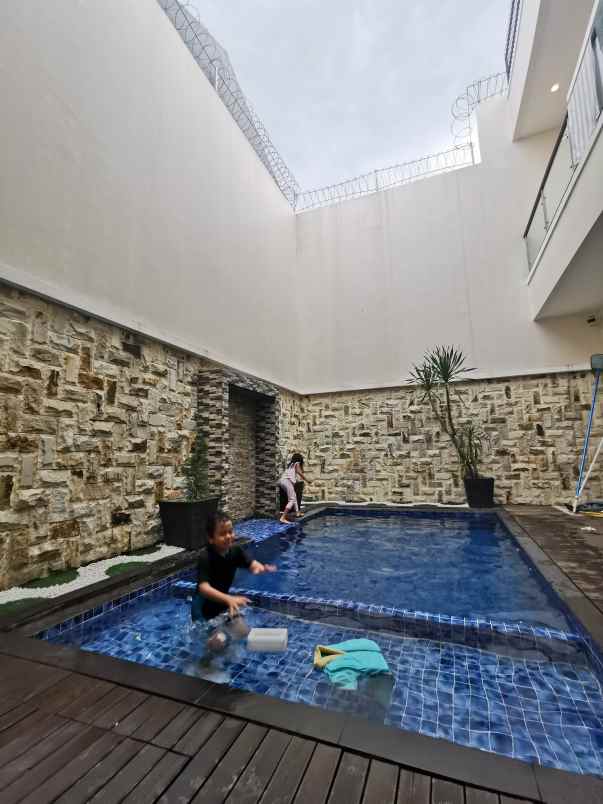 dijual rumah poris plawad cipondoh kota