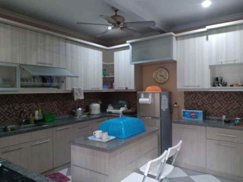 dijual rumah prapanca kebayoran baru