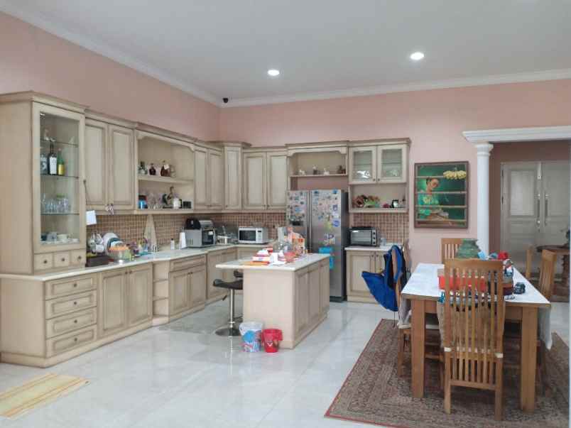 dijual rumah prapanca kebayoran baru