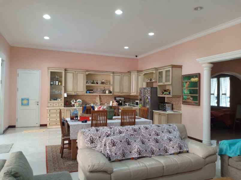 dijual rumah prapanca kebayoran baru