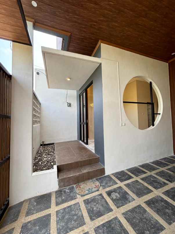 dijual rumah premium modern dekat bandara abd saleh