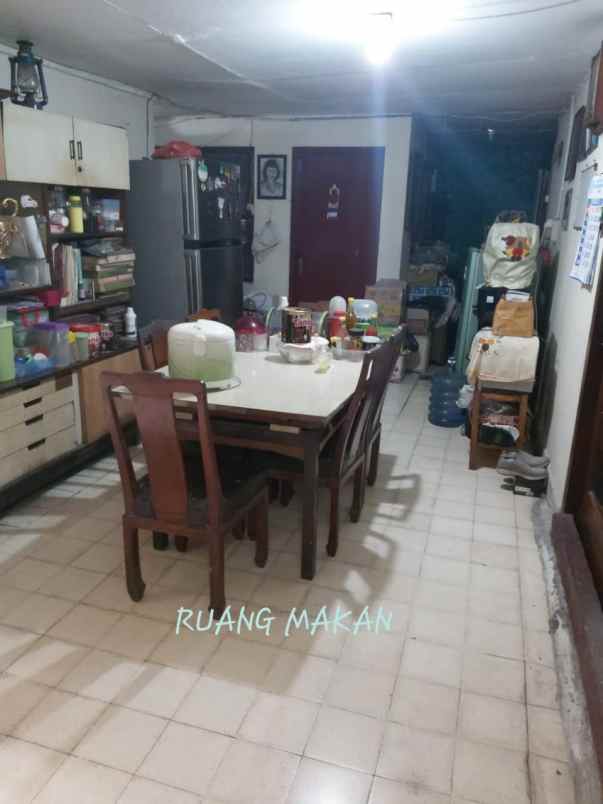 dijual rumah pucang asri
