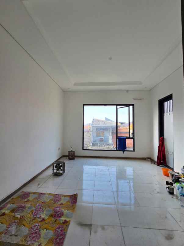 dijual rumah pulo asem