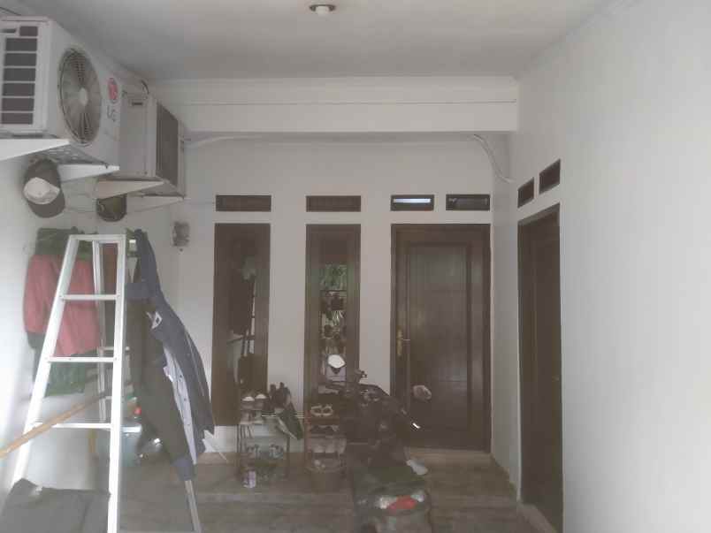 dijual rumah puri serpong 1 blok c 10 no 8