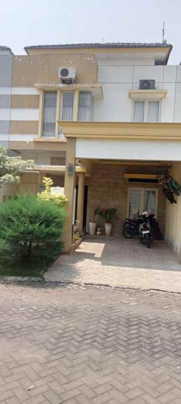 dijual rumah puri surya jaya sidoarjo