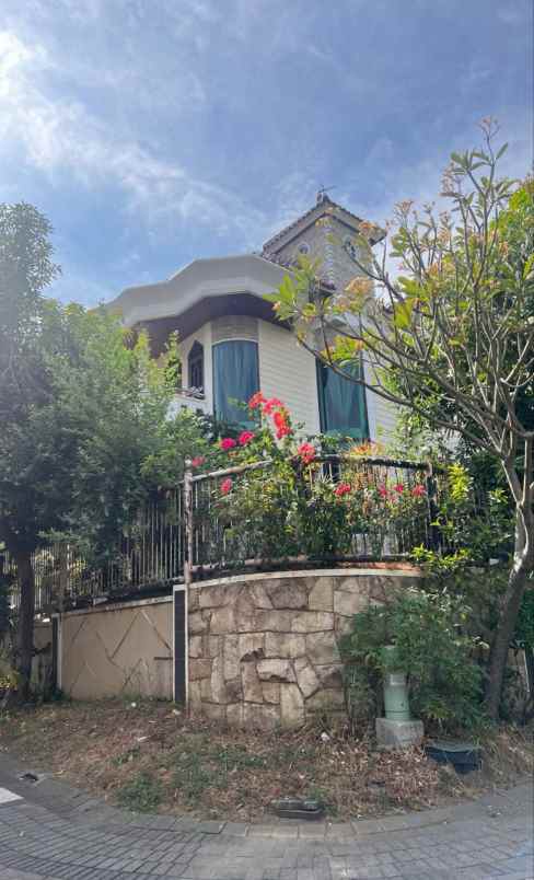 dijual rumah puri widya kencana