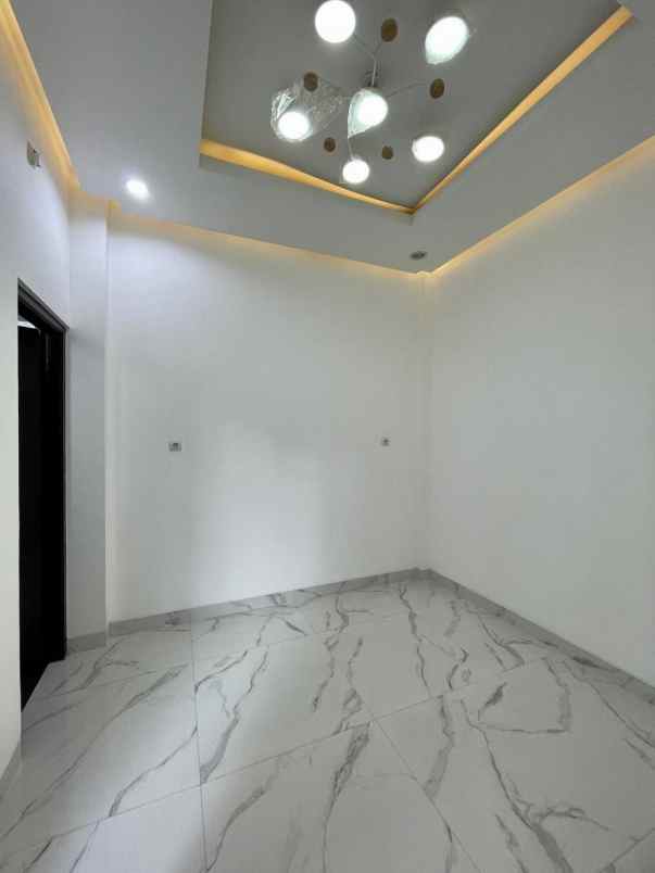 dijual rumah purwo martani kalasan