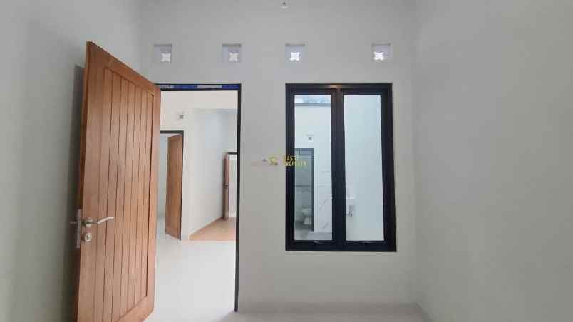 dijual rumah purwomartani