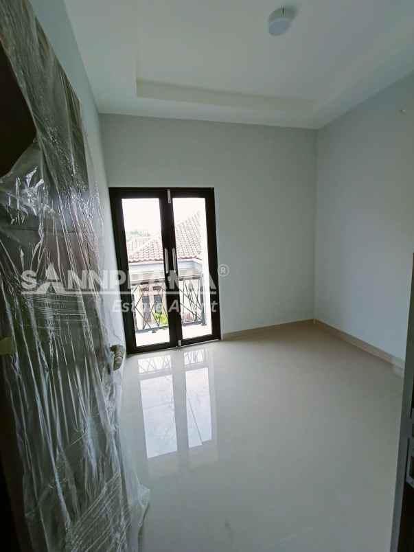 dijual rumah ratujaya