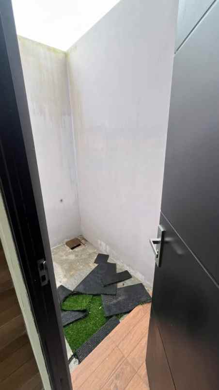 dijual rumah raya arjowinangun