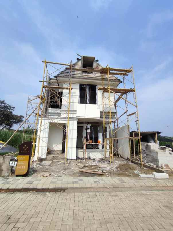 dijual rumah raya arjowinangun