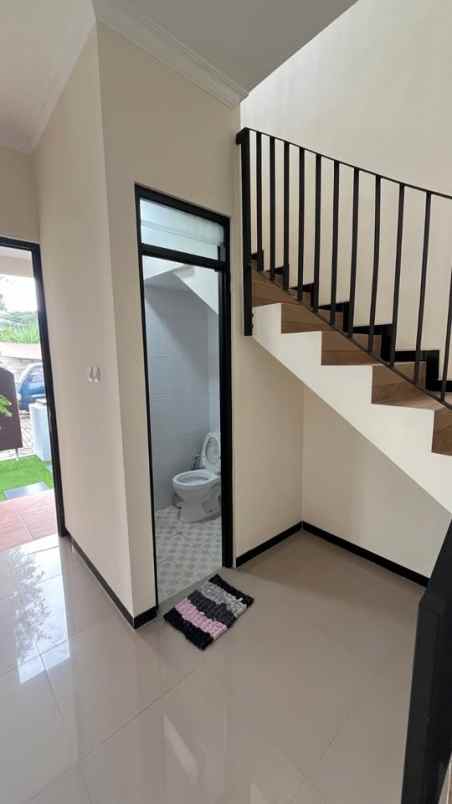 dijual rumah raya arjowinangun