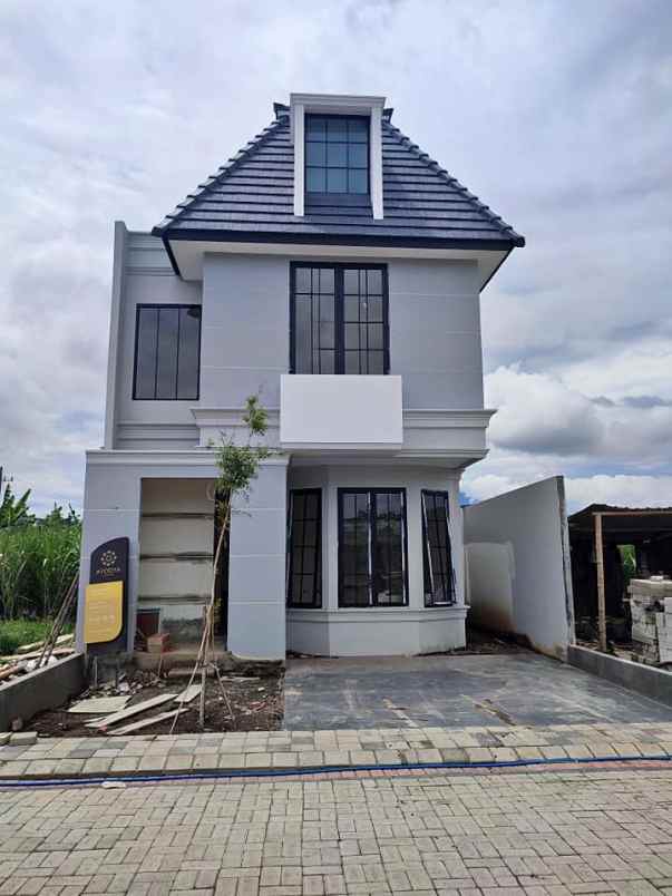 dijual rumah raya arjowinangun