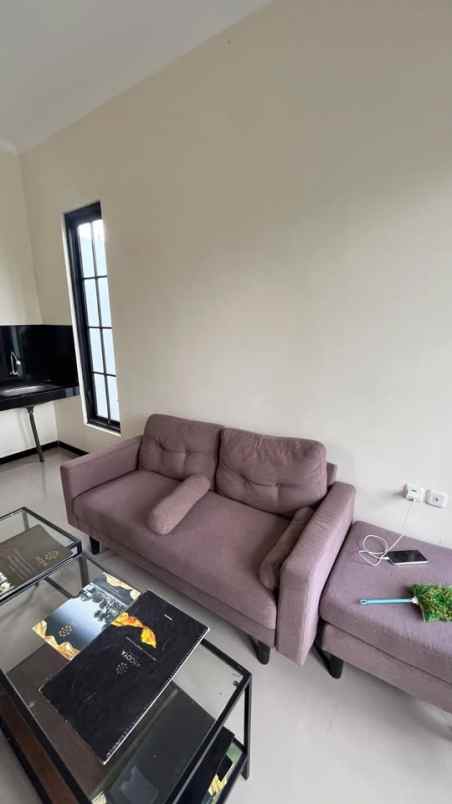 dijual rumah raya arjowinangun