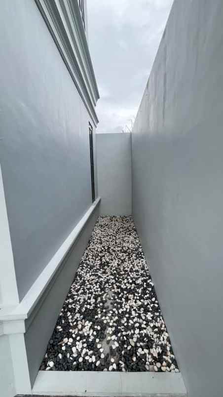 dijual rumah raya arjowinangun