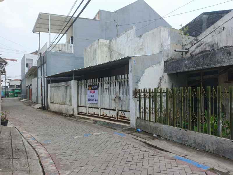 dijual rumah raya kenjeran