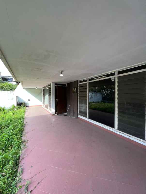 dijual rumah raya tenggilis