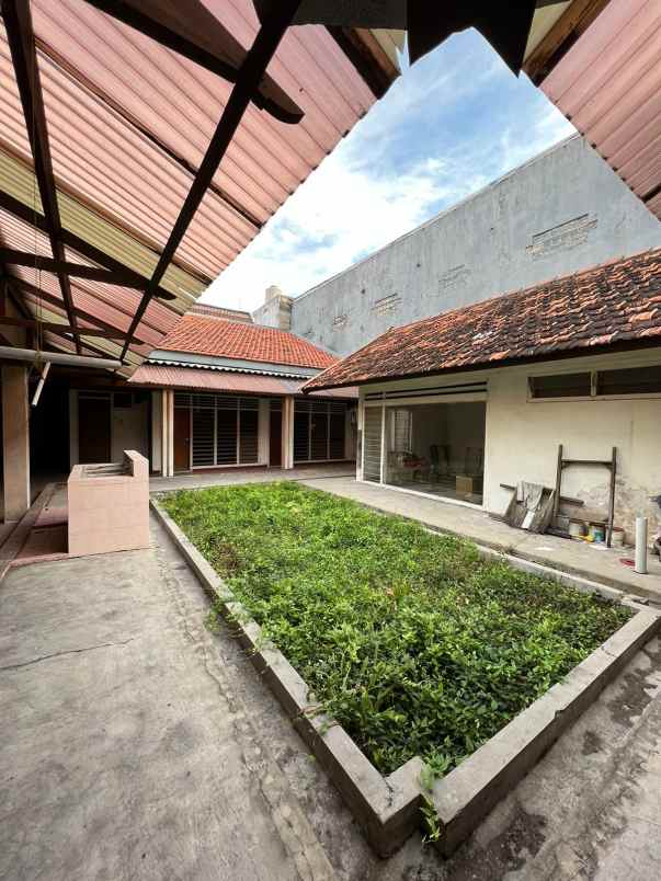 dijual rumah raya tenggilis