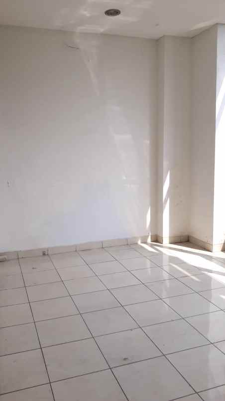 dijual rumah ruko avenue jgc jakarta
