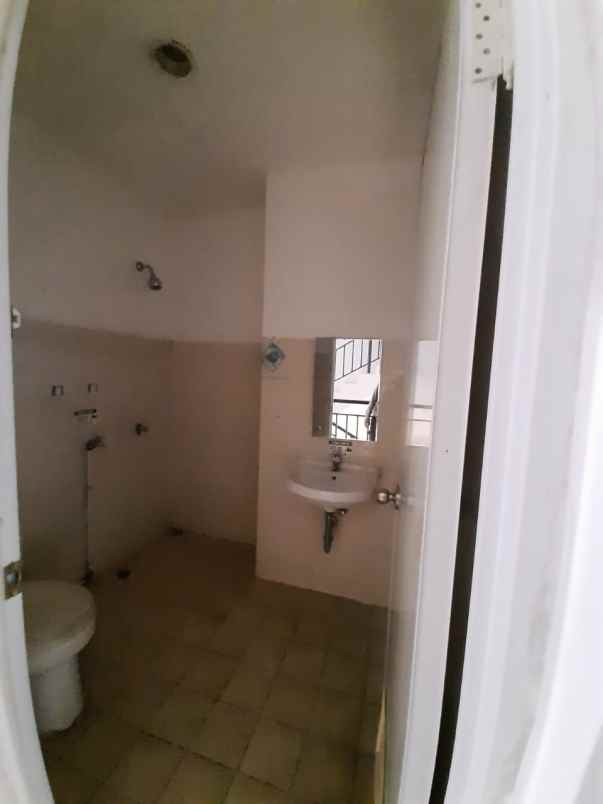 dijual rumah ruko avenue jgc jakarta